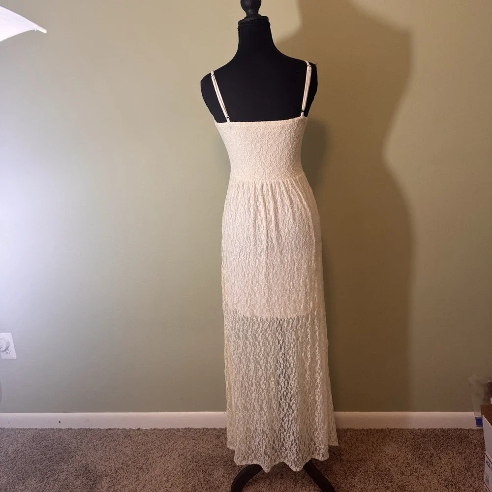 ABERCROMBIE & FITCH Ivory Lace Maxi Dress Thin‎ Straps Lined Beachy Boho Size S